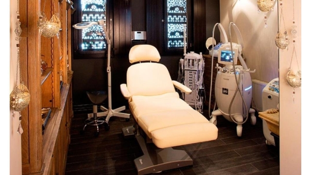 Transform Your Smile: Inside the World of Modern Dental Studios