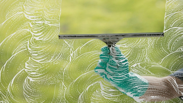 10 Surprising Benefits of Hiring a Professional Cleaning Service